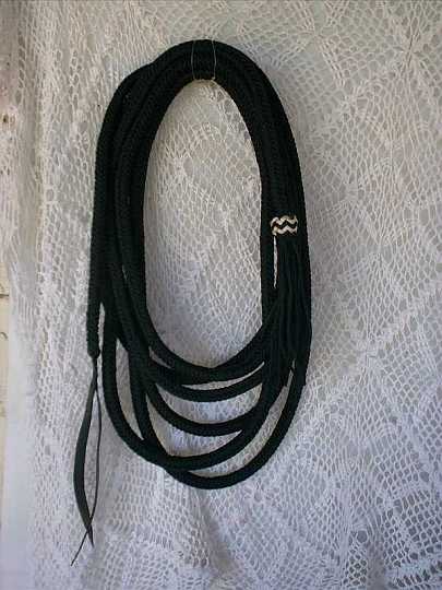 Dec20$01-1.jpg - Straight black 12 plait parachute cord mecate