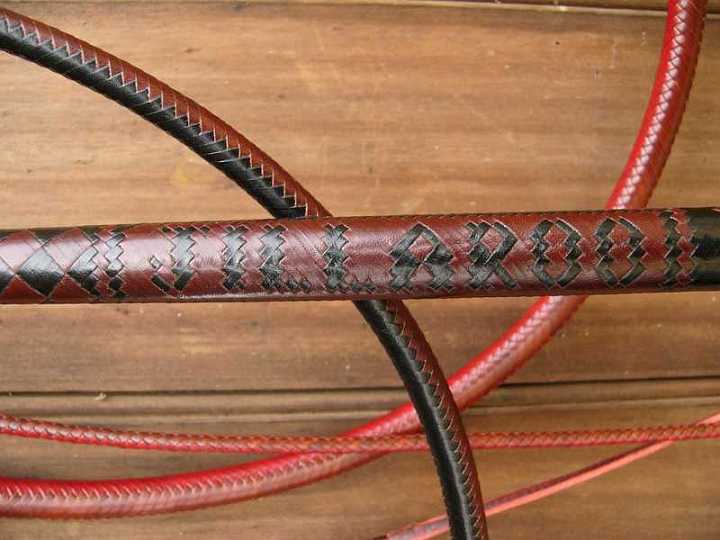 P1080565-1.jpg - This photo shows the the name plaiting on one side of the handle.