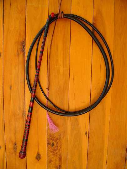 P1170036.JPG - 20 plait red and black handle and 16 plait black thong 7ft